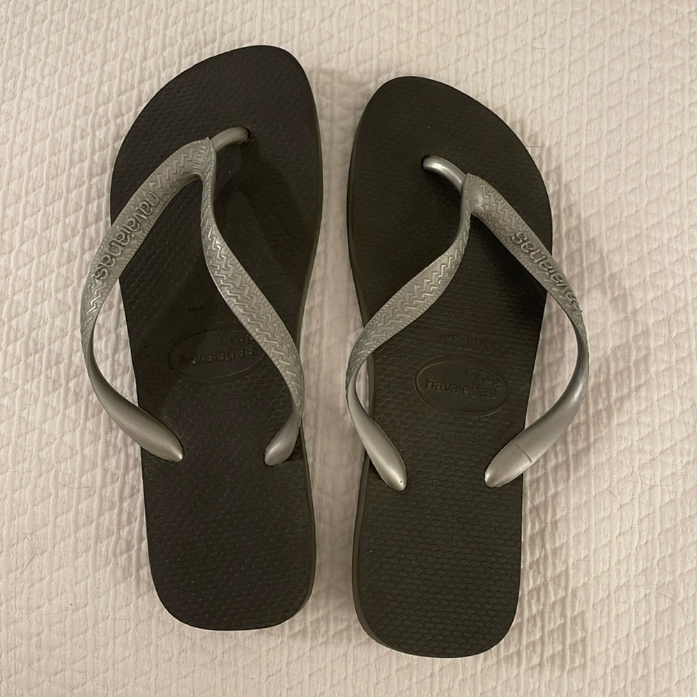 Havaianas Flip Flops Size 9